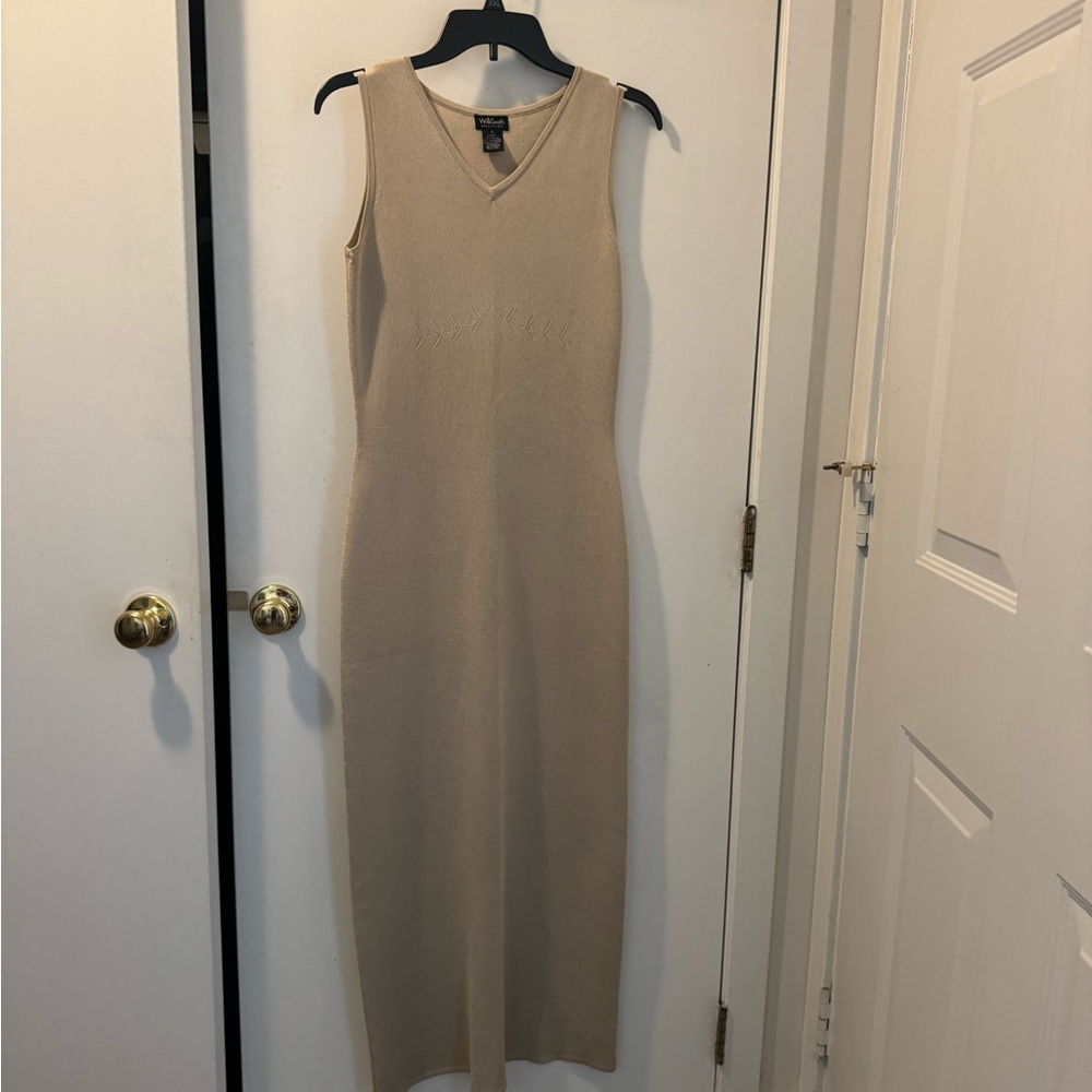 Body con  a line knit Willi Smith dress. 3/4 length